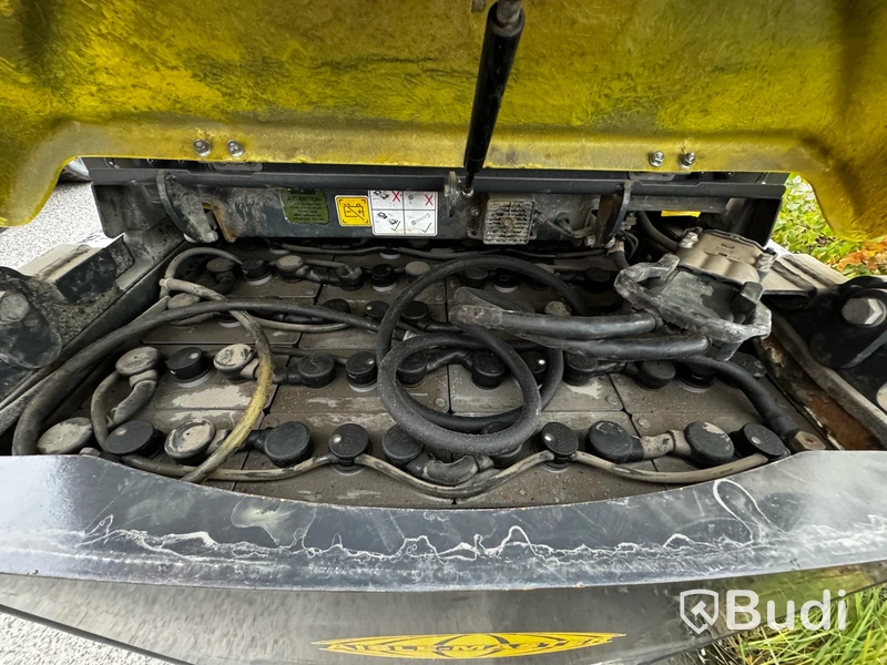 Truck Aisle Master 20SE -2013