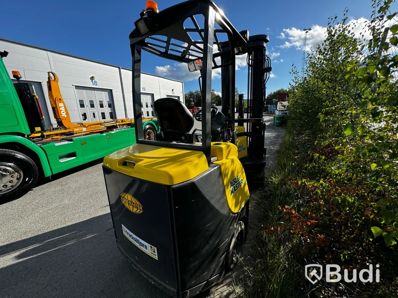 Truck Aisle Master 20SE -2013