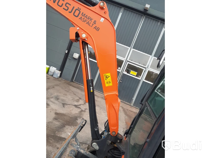 Grävmaskin Kubota U27-4 med tiltrotator och skopor, -2023