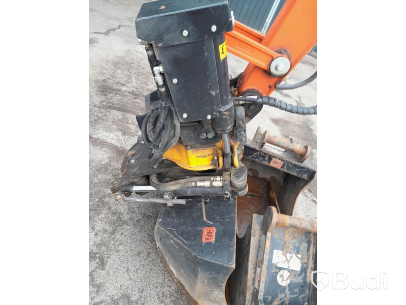 Grävmaskin Kubota U27-4 med tiltrotator och skopor, -2023