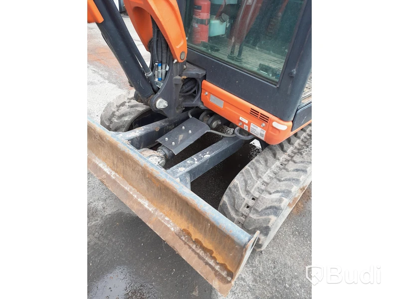 Grävmaskin Kubota U27-4 med tiltrotator och skopor, -2023