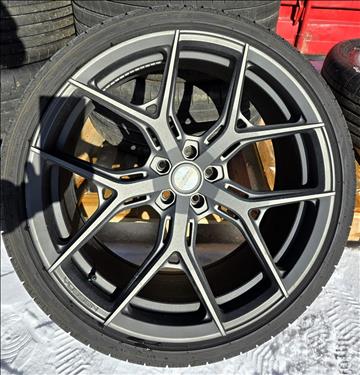 4 st aluminiumfälgar med däck, Vossen HF5 med Pirellidäck.