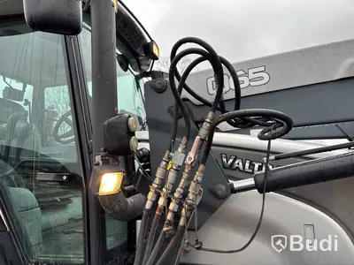 Valtra C120 med lastare, -2005