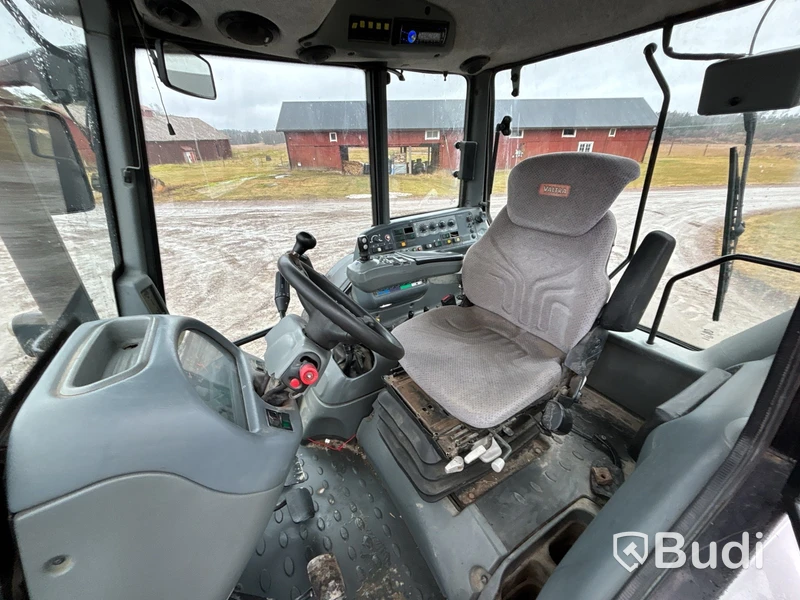 Valtra C120 med lastare, -2005
