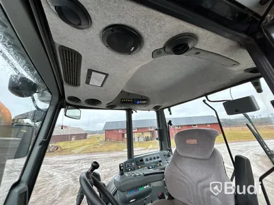 Valtra C120 med lastare, -2005