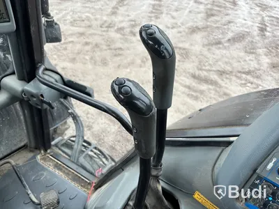 Valtra C120 med lastare, -2005