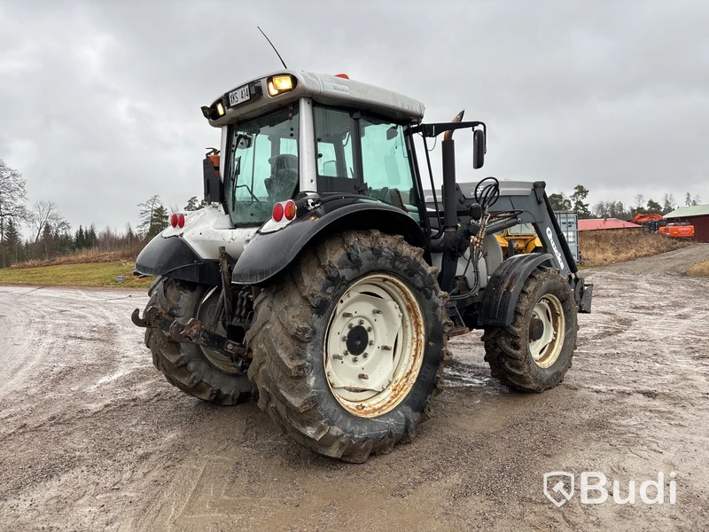 Valtra C120 med lastare, -2005