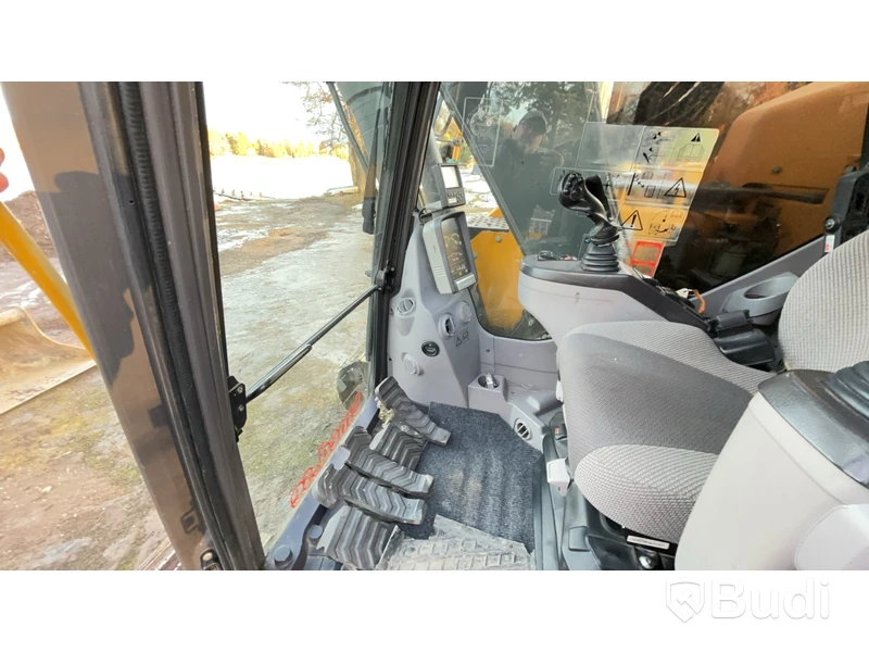 Grävmaskin Volvo 145 ECR med rototilt och tillbehör -2015