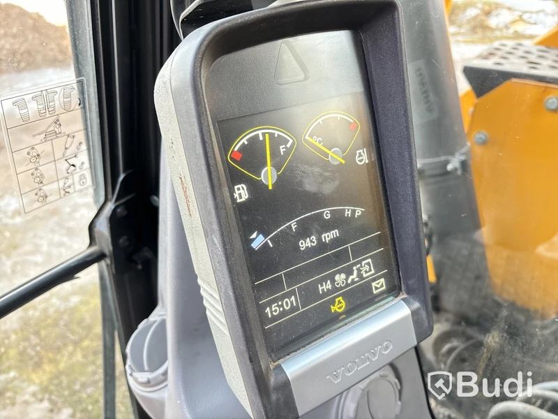Grävmaskin Volvo 145 ECR med rototilt och tillbehör -2015