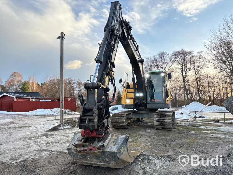 Grävmaskin Volvo 145 ECR med rototilt och tillbehör -2015