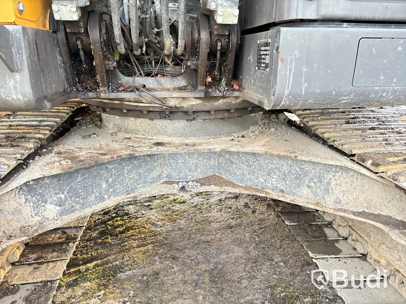 Grävmaskin Volvo 145 ECR med rototilt och tillbehör -2015