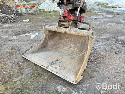 Grävmaskin Volvo 145 ECR med rototilt och tillbehör -2015