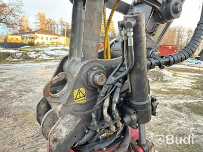 Grävmaskin Volvo 145 ECR med rototilt och tillbehör -2015