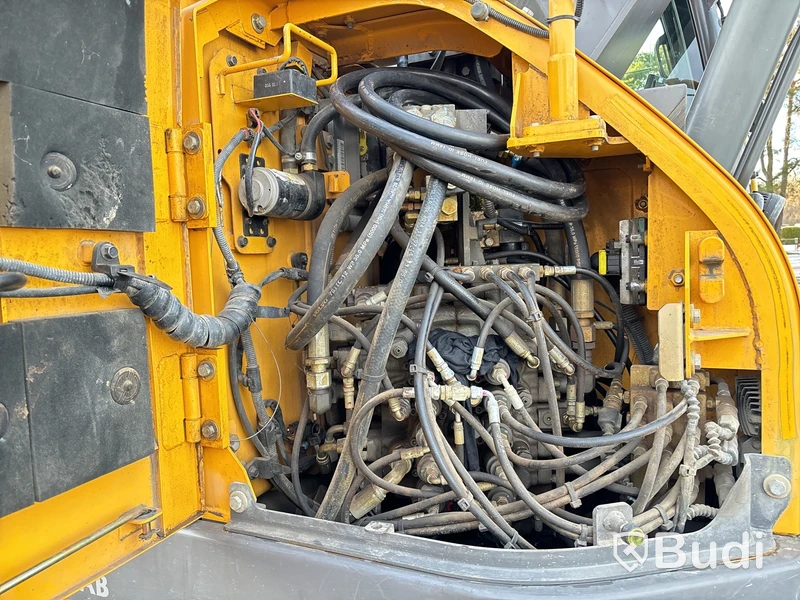 Grävmaskin Volvo 145 ECR med rototilt och tillbehör -2015