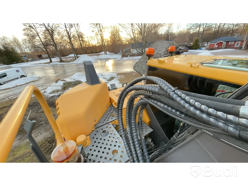 Grävmaskin Volvo 145 ECR med rototilt och tillbehör -2015