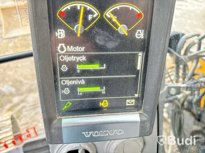 Grävmaskin Volvo 145 ECR med rototilt och tillbehör -2015