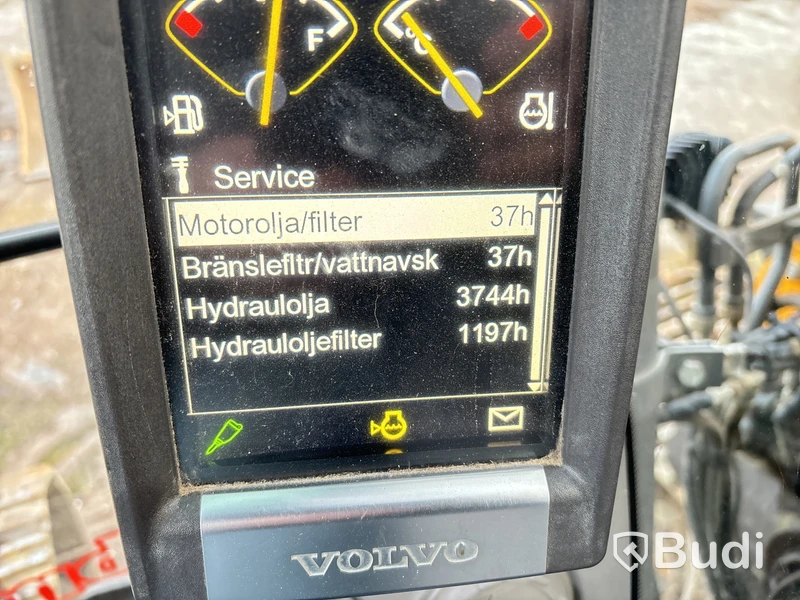 Grävmaskin Volvo 145 ECR med rototilt och tillbehör -2015