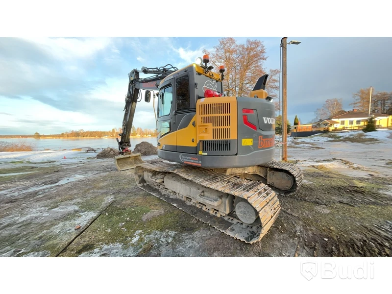 Grävmaskin Volvo 145 ECR med rototilt och tillbehör -2015