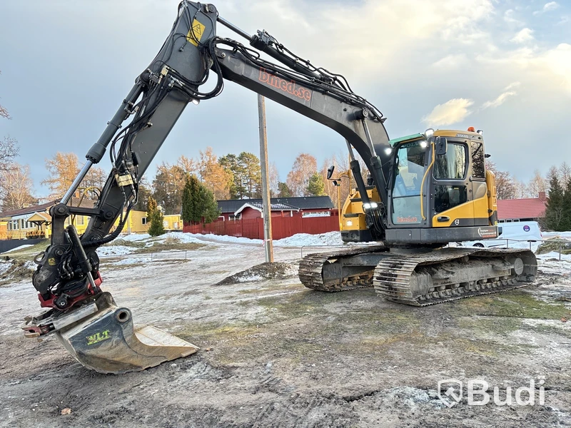 Grävmaskin Volvo 145 ECR med rototilt och tillbehör -2015