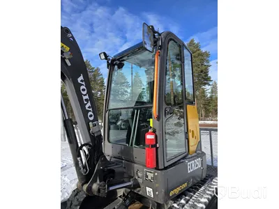 Bandgrävare Volvo ECR25D inklusive trailer  - EXPORT