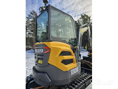 Bandgrävare Volvo ECR25D inklusive trailer  - EXPORT