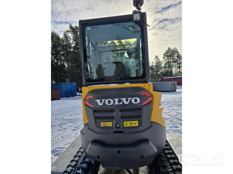 Bandgrävare Volvo ECR25D inklusive trailer  - EXPORT