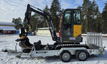 Bandgrävare Volvo ECR25D inklusive trailer  - EXPORT 