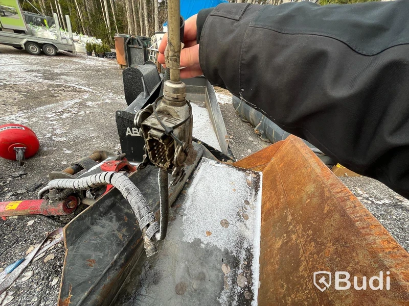 Rototilt och planerskopa