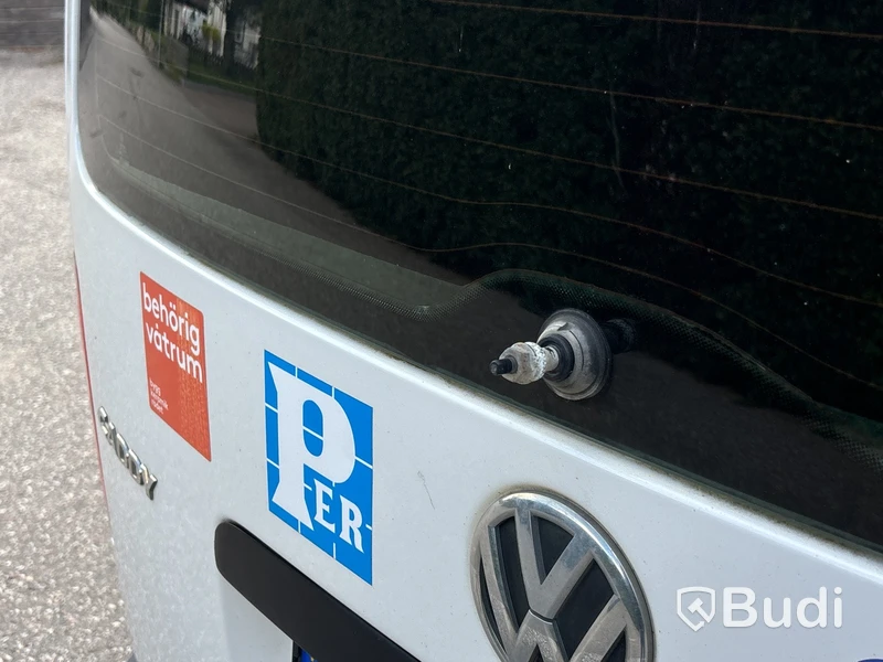 Volkswagen Caddy Maxi Eco Fuel | 15776 mil | 2010