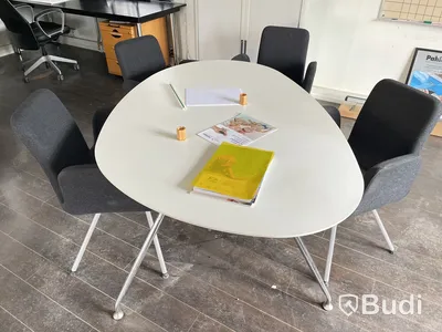 Bord och 4 st. stolar