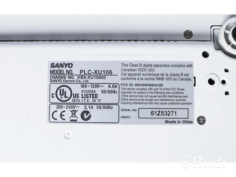 Projektor i väska - Sanyo XGA Projector PLC-XU106