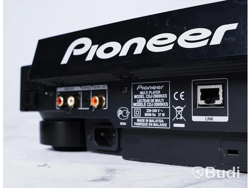 2 st CDJ - Pioneer CDJ-2000 Nexus, OBS! kablar saknas