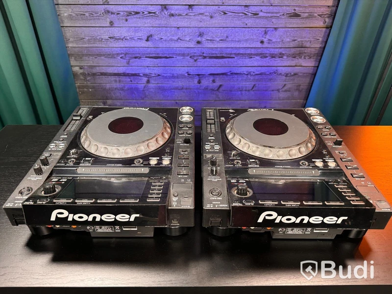 2 st DJ-spelare Pioneer, CDJ 2000 nexus