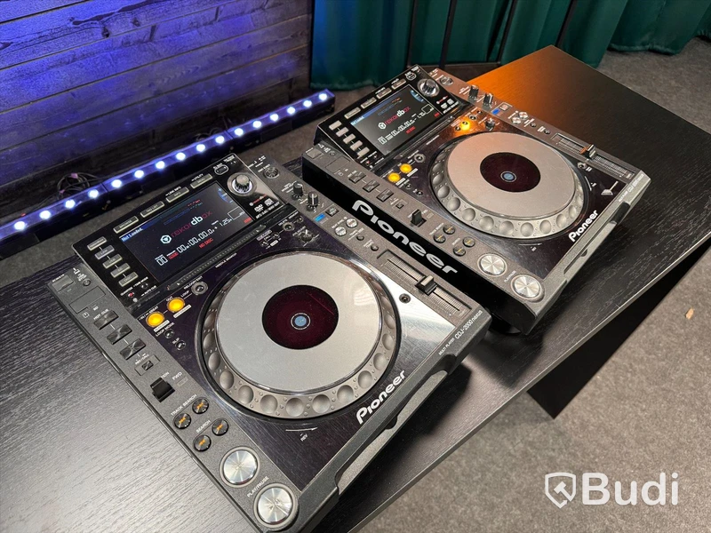 2 st DJ-spelare Pioneer, CDJ 2000 nexus