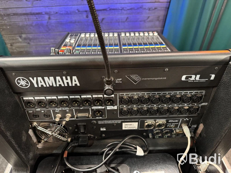 Mixerbord Yamaha, QL1