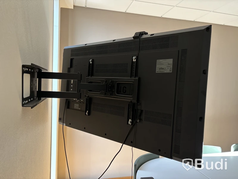 55” monitor Samsung DC55E med konferensutrustning Barco