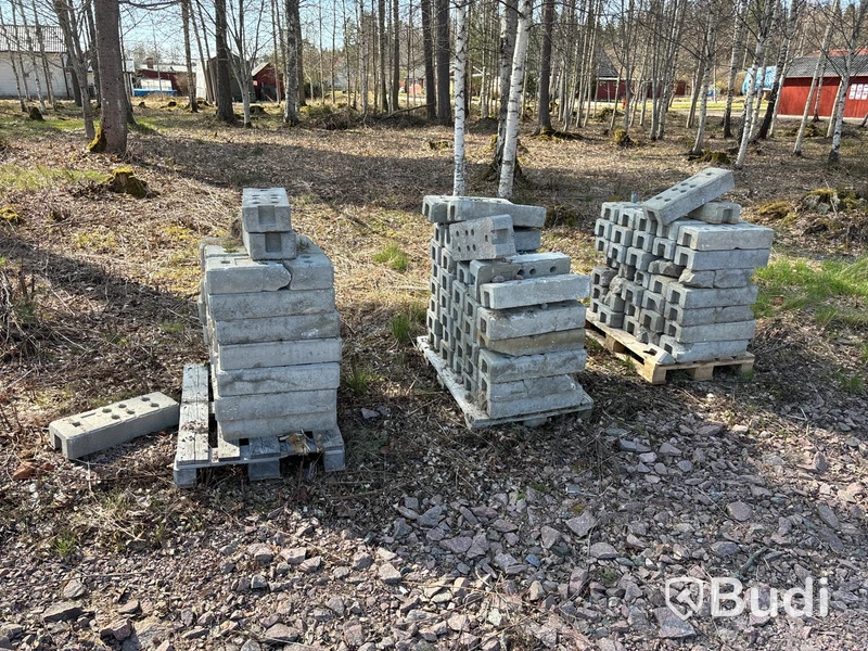 Byggstängsel med fötter - ca 100 st