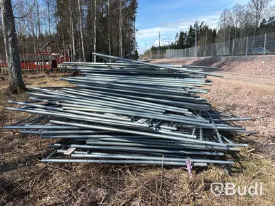 Byggstängsel med fötter - ca 100 st