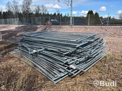 Byggstängsel med fötter - ca 100 st