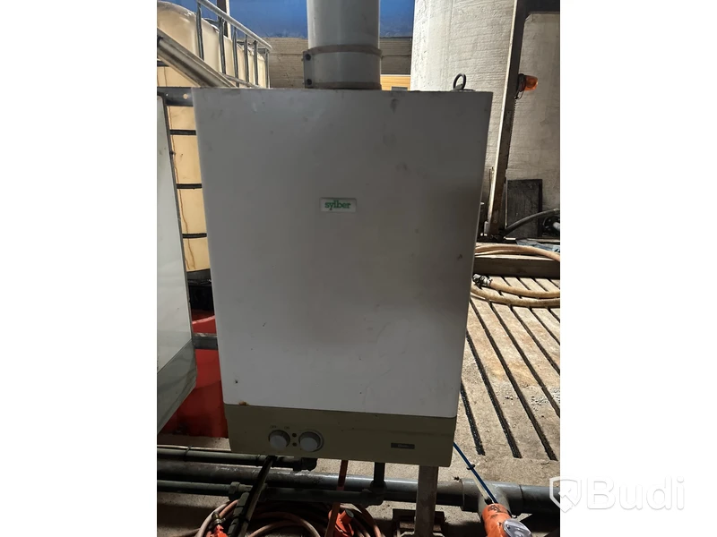 Rostfri tank 5000 L med värmare & pumpar