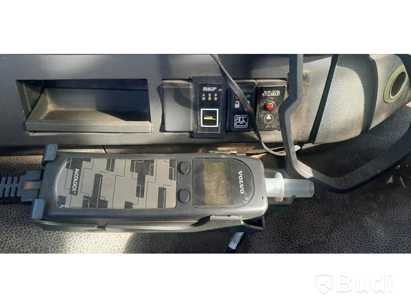 Liftdumper Volvo FMX 6x2 -2015 | Joab  - EXPORT momsfri försäljning inom EU. Regnr: FSH713, Chassi no: YV2XZ22C9FA777552 - Köpare: OÜ LÄÄNEMAA VEOAUTOKESKUS, VAT EE100321650 , Land: Estonia, Intrastat HS code: 87044399, Vikt: 13544 kg