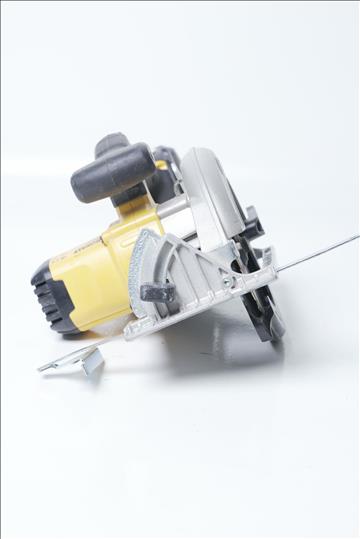 Dewalt Cirkelsåg - DCS391 - med batteri, utan laddare   