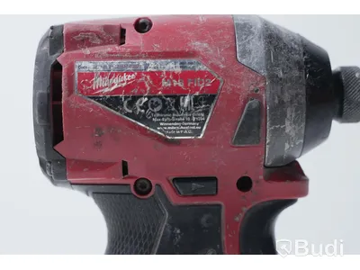 Milwaukee - Slagskruvdragare + LED-lampa (inkl två batterier + laddare)