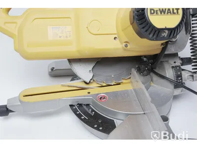 Kap- och gersåg - Dewalt DWS777-QS