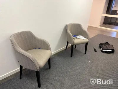 2st besöksfåtöljer