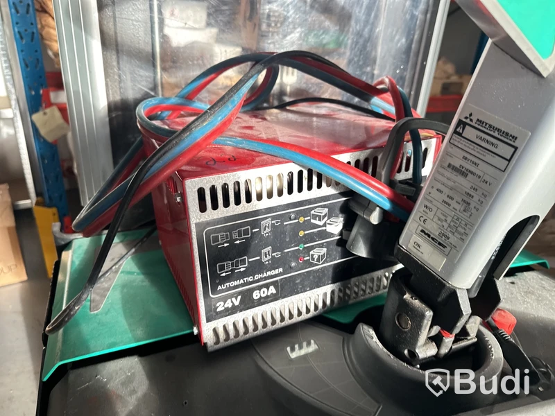 Truck ledstaplare Mitsubishi