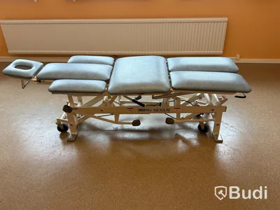 Behandlingsbänk – Sesam från LIC Rehab Vårdrum
