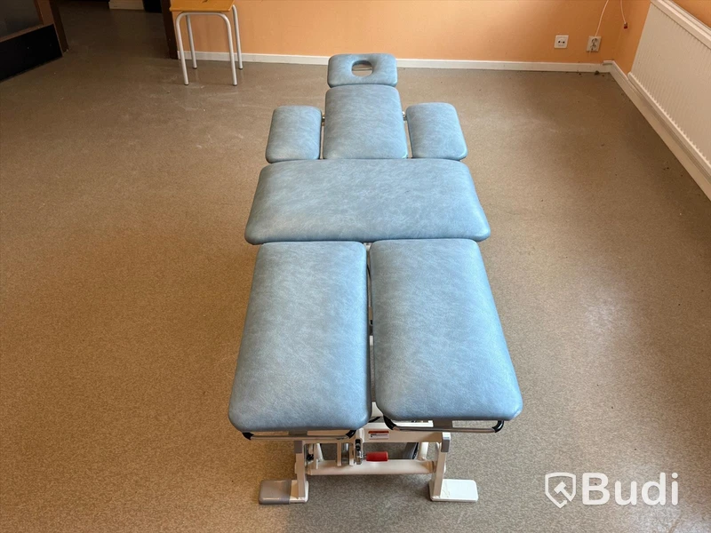 Behandlingsbänk – Sesam från LIC Rehab Vårdrum