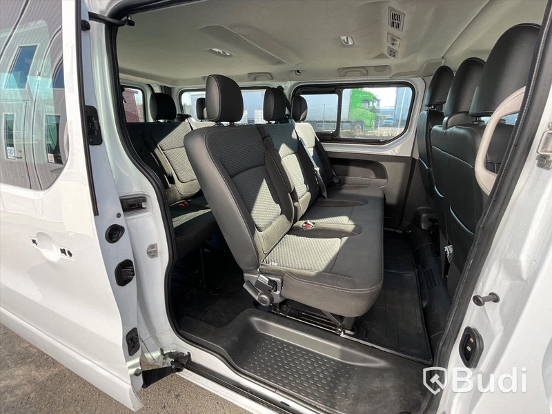Personbil Opel Vivaro Combi 1.6 CDTI BIturbo Manual, 125hk, 2017 | 9-sits