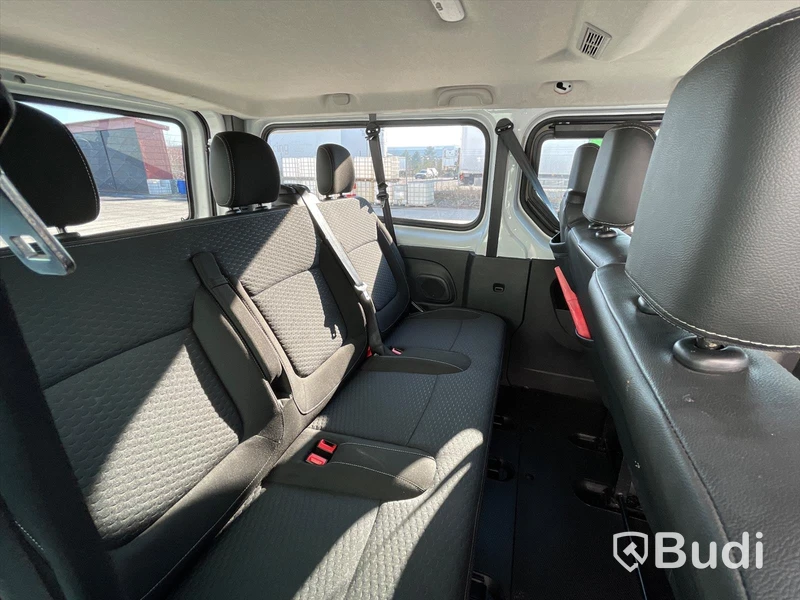 Personbil Opel Vivaro Combi 1.6 CDTI BIturbo Manual, 125hk, 2017 | 9-sits